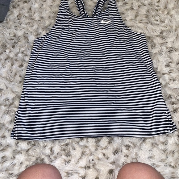 Nike women’s Razorback tank top size extra small! - Picture 2 of 6
